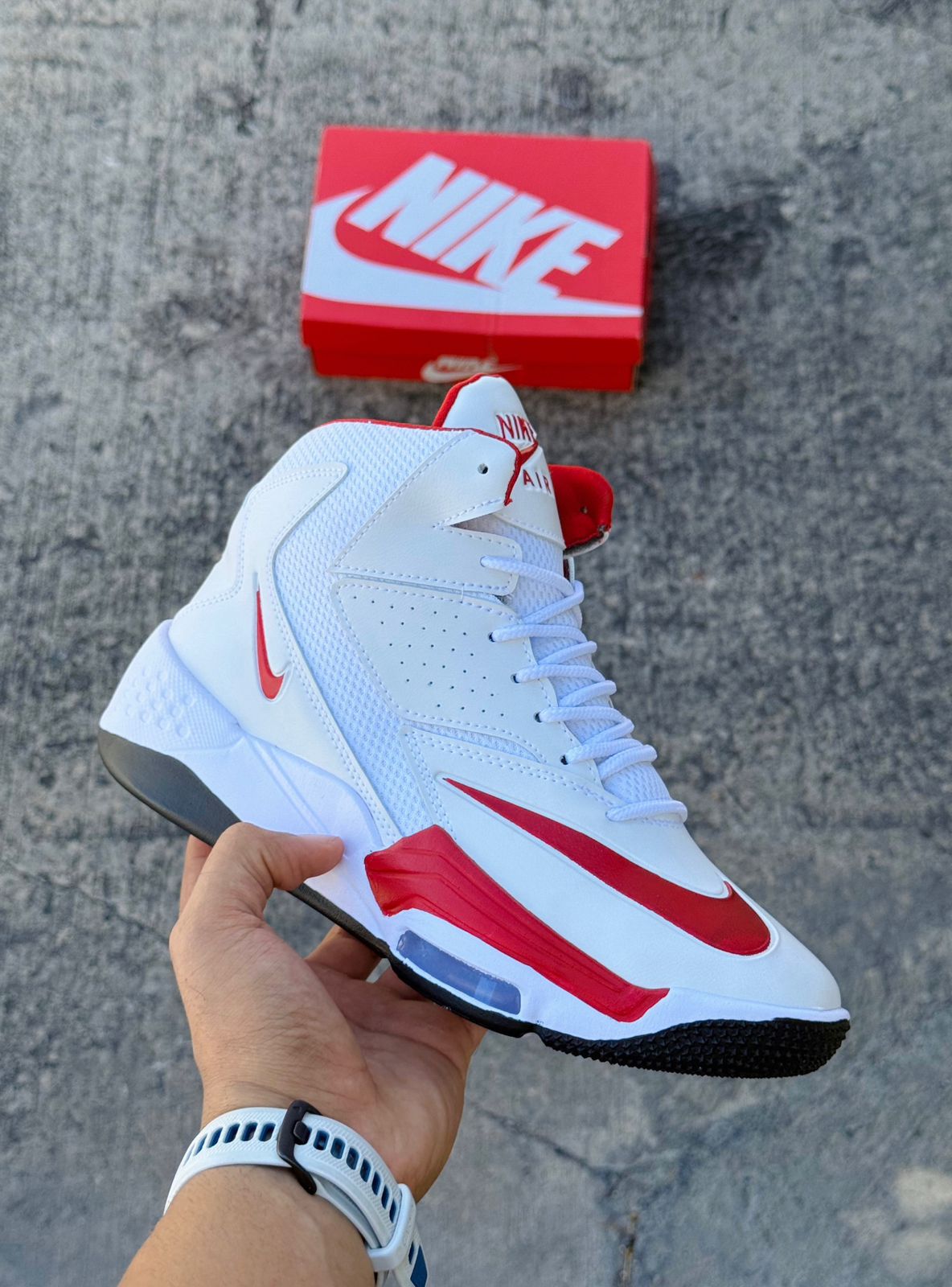 NIKE AIR